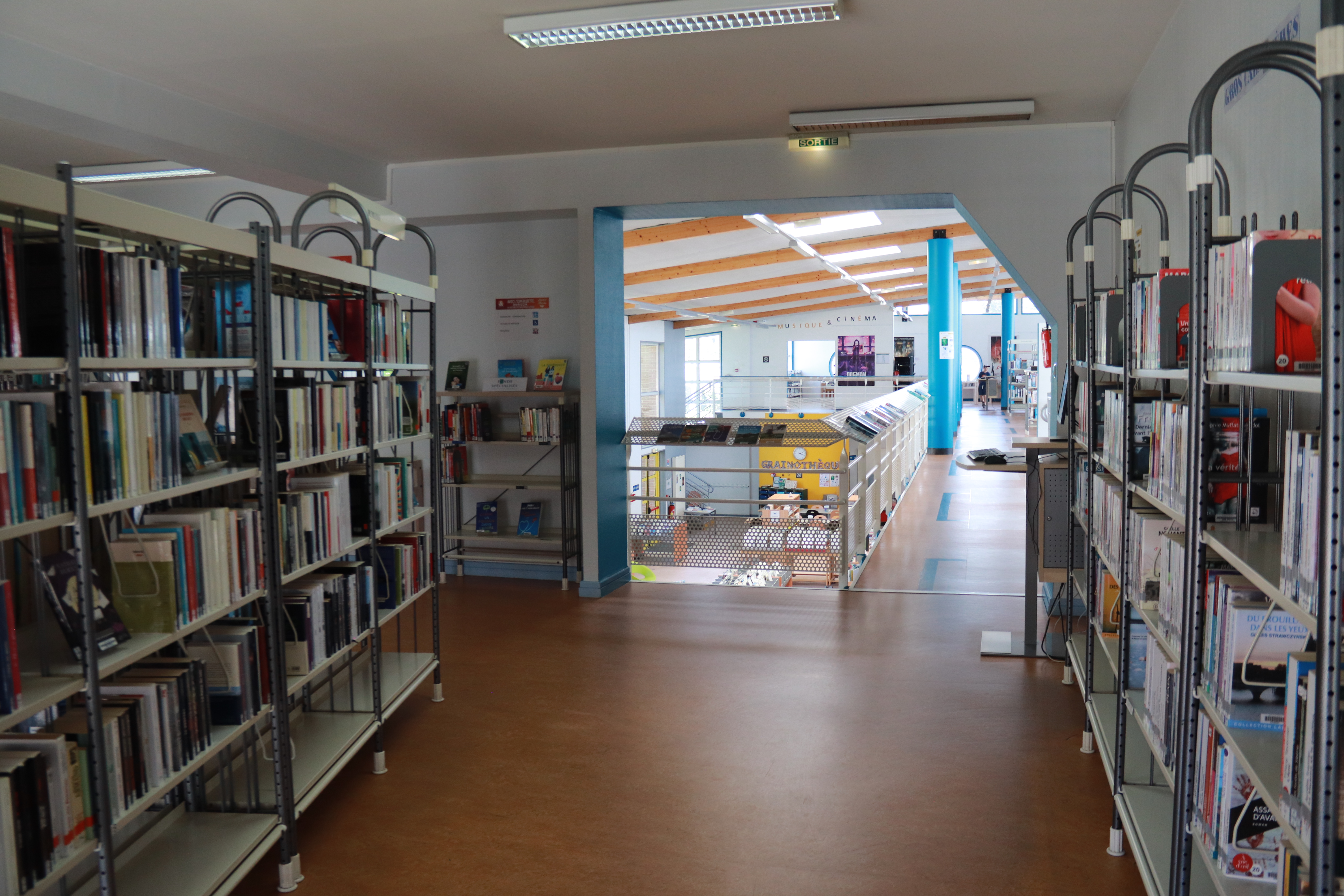Espace lecture de la médiathèque