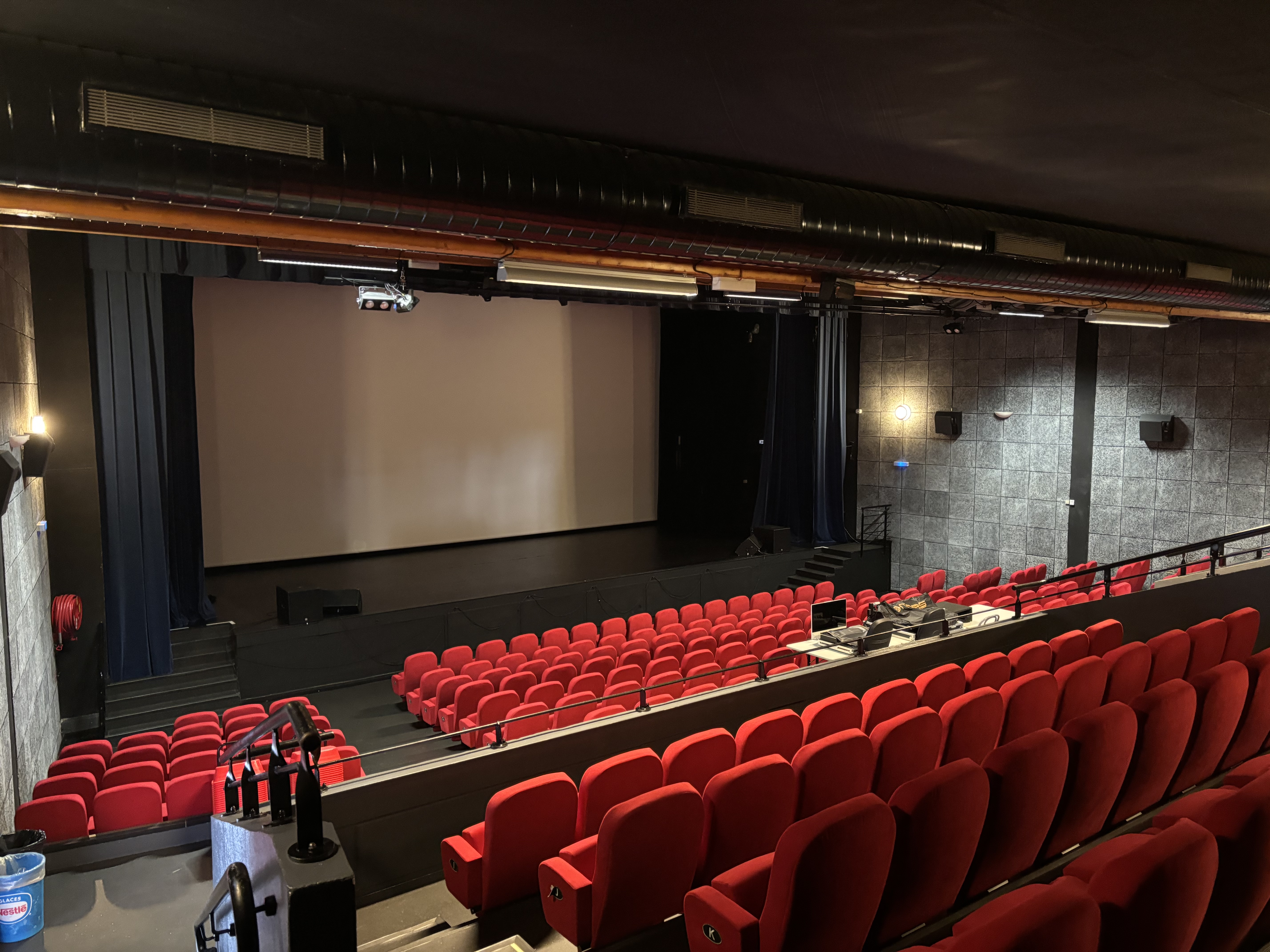 Salle du cinéma de l'Espace Culturel Robert Hossein à Merville