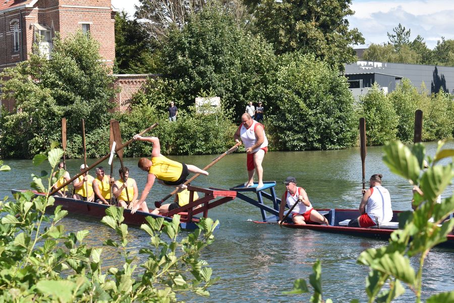 Demi-finales des Championnats de France de Joutes Nautique